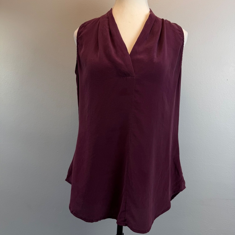 Plum Purple 100% Silk Sleeveless Pleated V-Neck Blouse Top Capsule Quiet Luxury